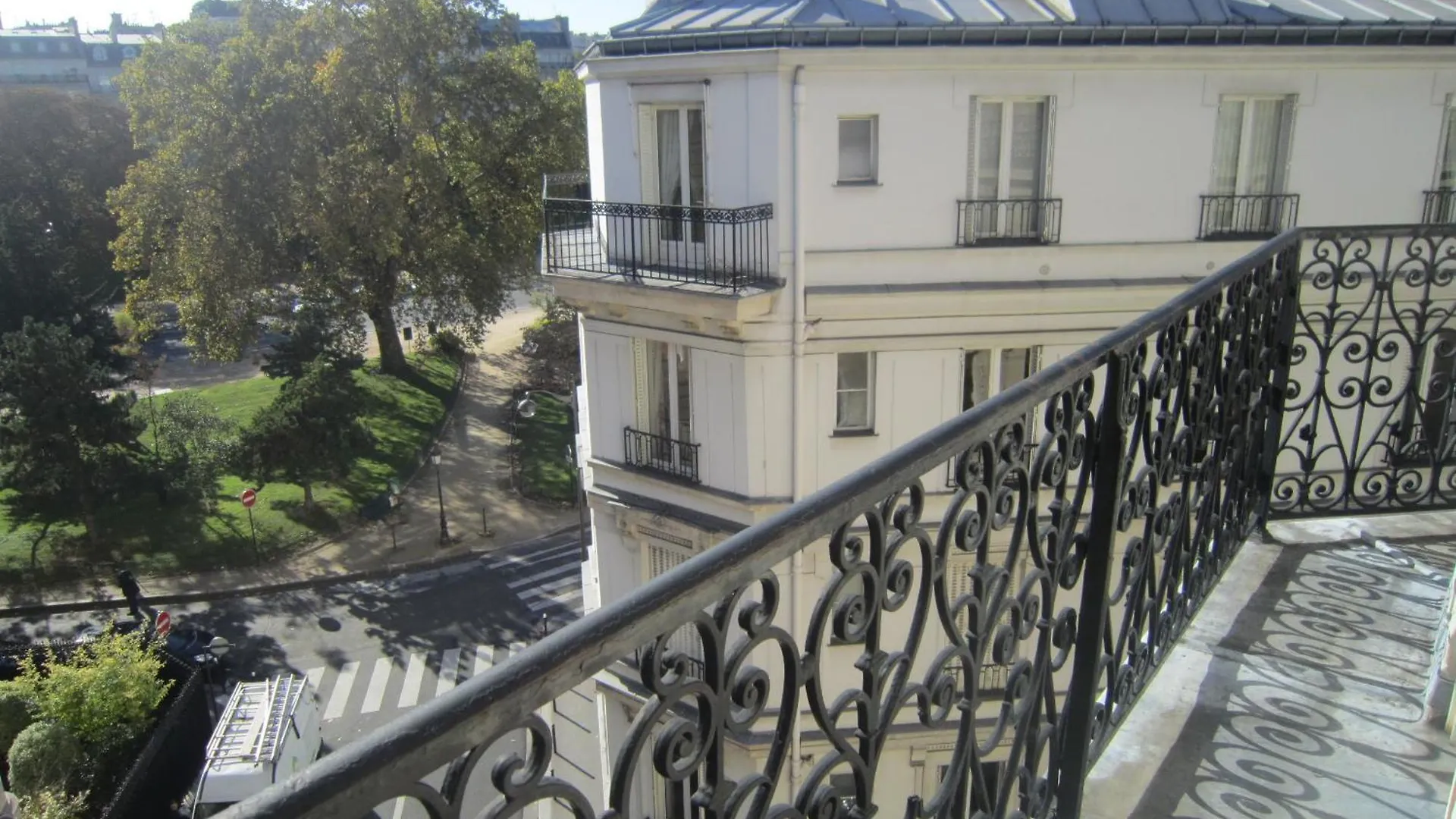 Apartment Vue Tour Eiffel Et 5 Minutes Des Champs-elysees 2 16 Etoile *